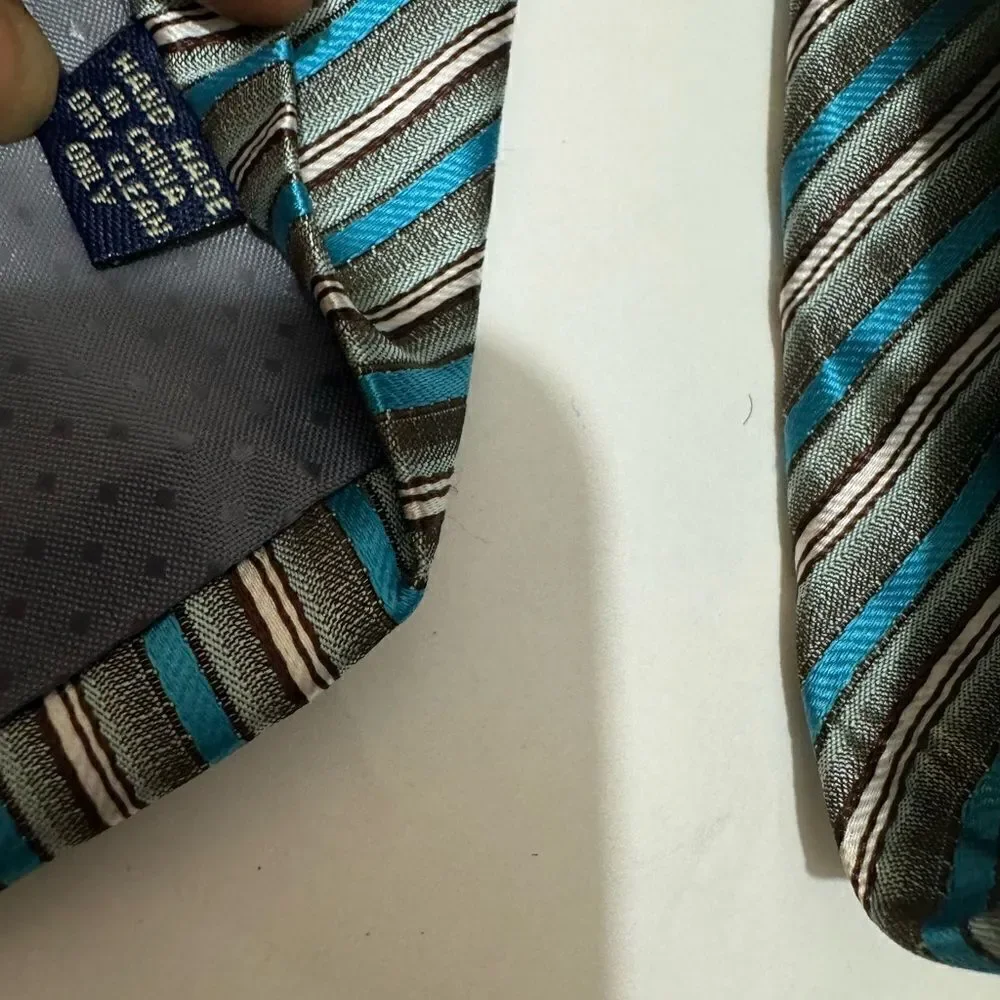 Versa Hand Made Men’s Neck Tie Made In China